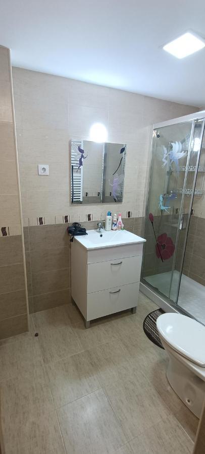 Gran Apartamento Cerca Del Mar Y Castillo Denia Bagian luar foto