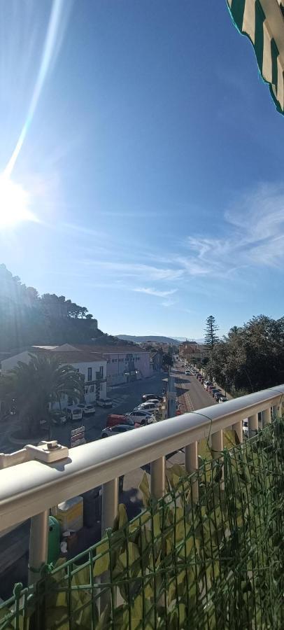 Gran Apartamento Cerca Del Mar Y Castillo Denia Bagian luar foto