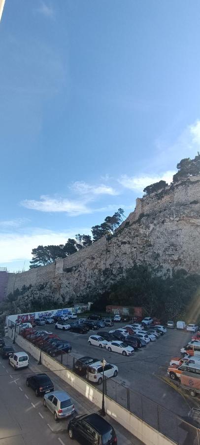 Gran Apartamento Cerca Del Mar Y Castillo Denia Bagian luar foto